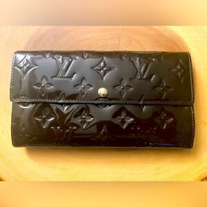 Louis Vuitton Vernis Portefeuille Sarah Wallet